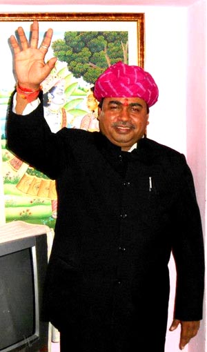 dinesh tarvadi